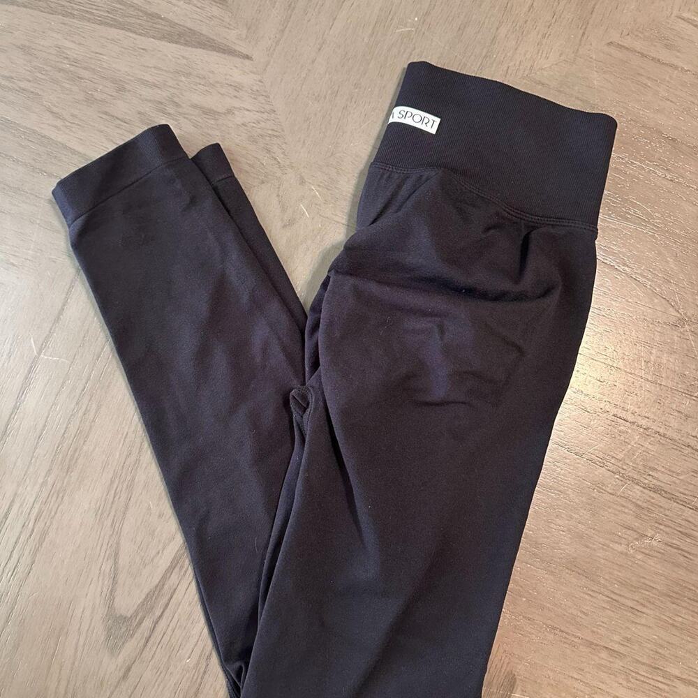 Musera sport leggings with seamless
